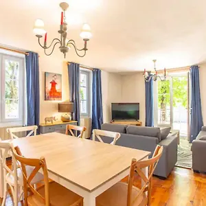  Hébergement de vacances Maison Au Coeur De